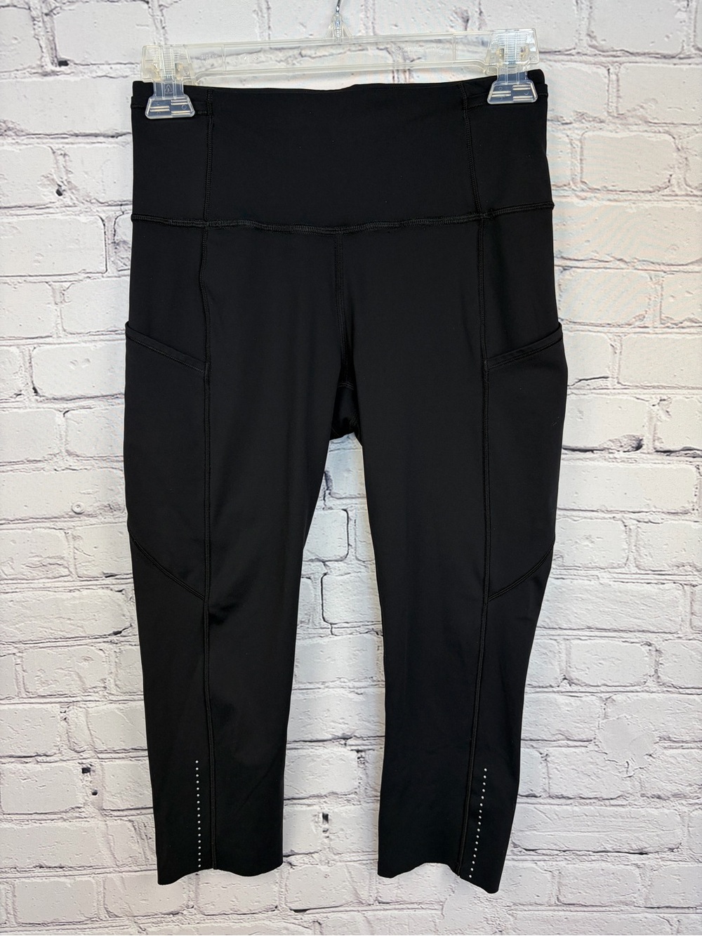 Lululemon Fast & Free Crop II *Nulux 19” Black Sz 6 - Picture 6 of 16
